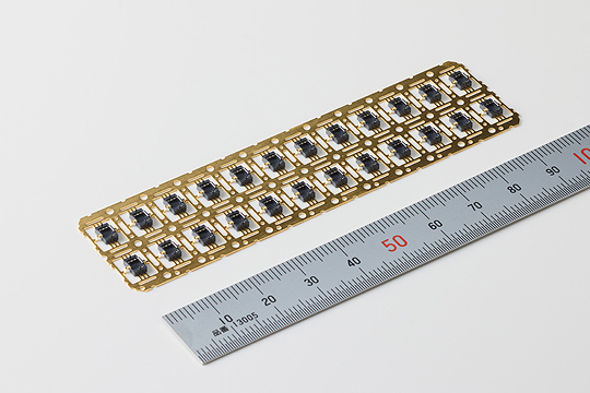 製品紹介｜インサート成形